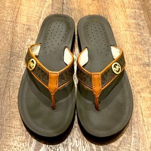 NEW Micheal Kors sandals